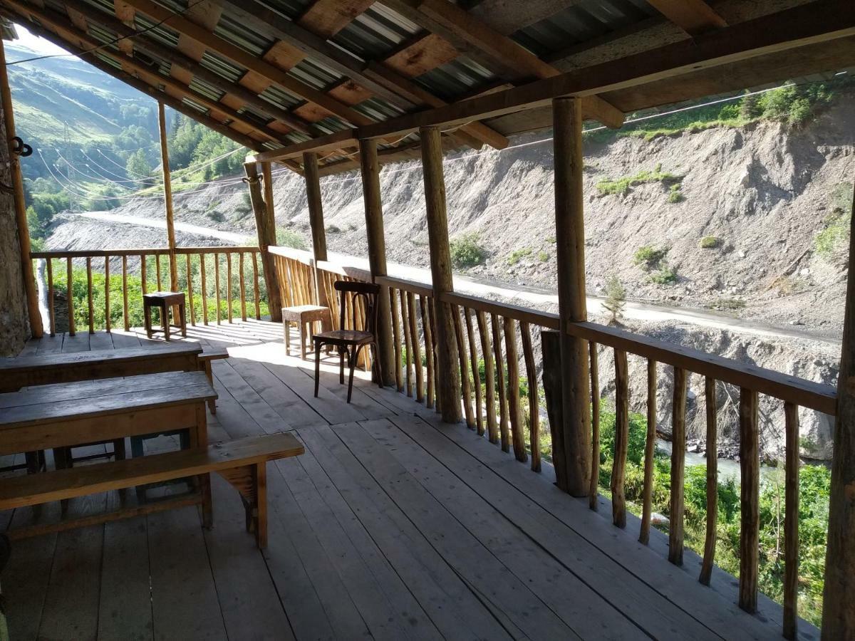 Raul Lushnu Darbaz Bed & Breakfast Mestia Ngoại thất bức ảnh