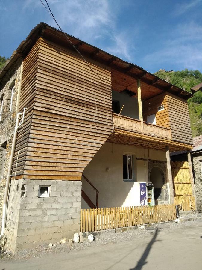 Raul Lushnu Darbaz Bed & Breakfast Mestia Ngoại thất bức ảnh